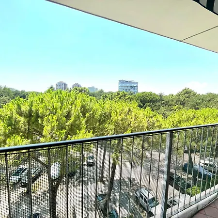 Hibiscus I Pineta Centre I 2dbl-3terrace-ac&parking Апартаменты *